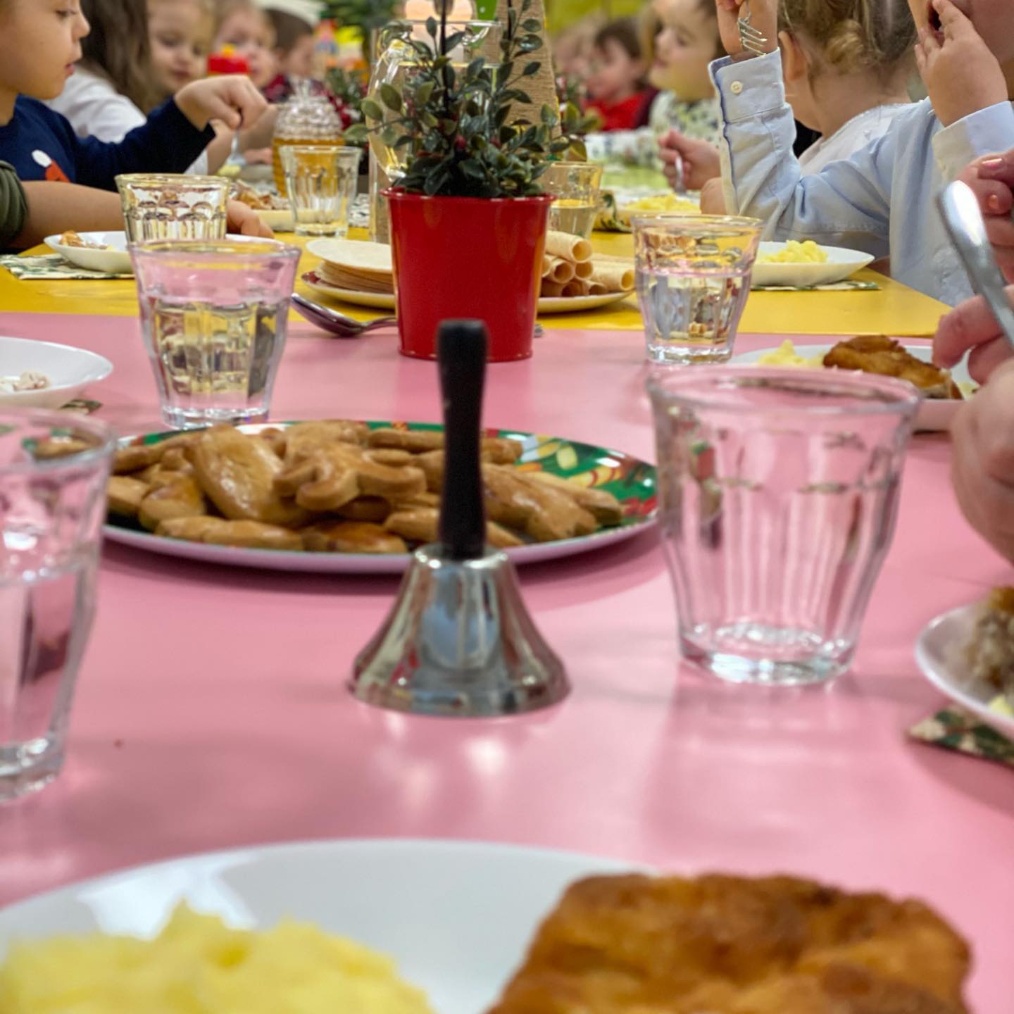 Slávnostný vianočný obed v PrimaKids